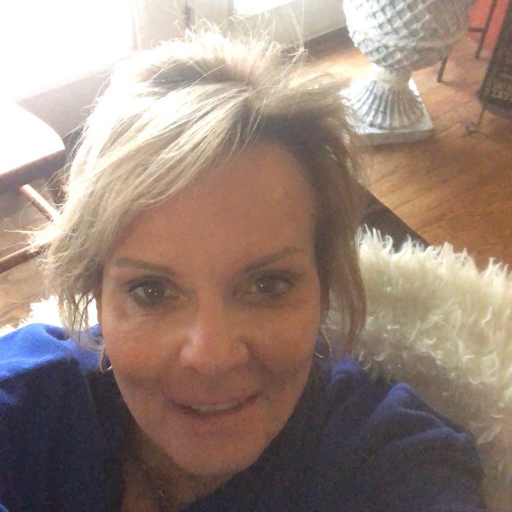 Meet your Posher, Pam